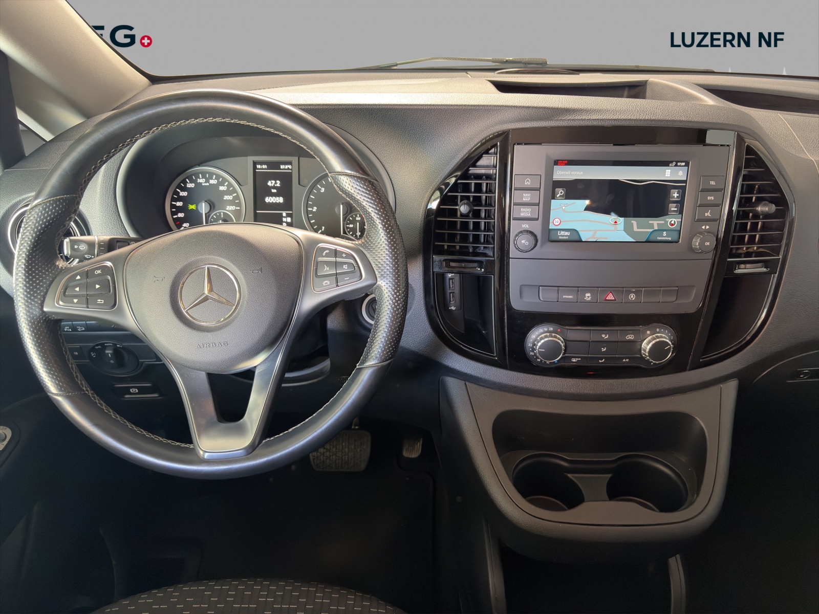 MERCEDES-BENZ Vito 116 CDI Lang Sel. Tourer Family 4Matic 9G-Tronic-image-9
