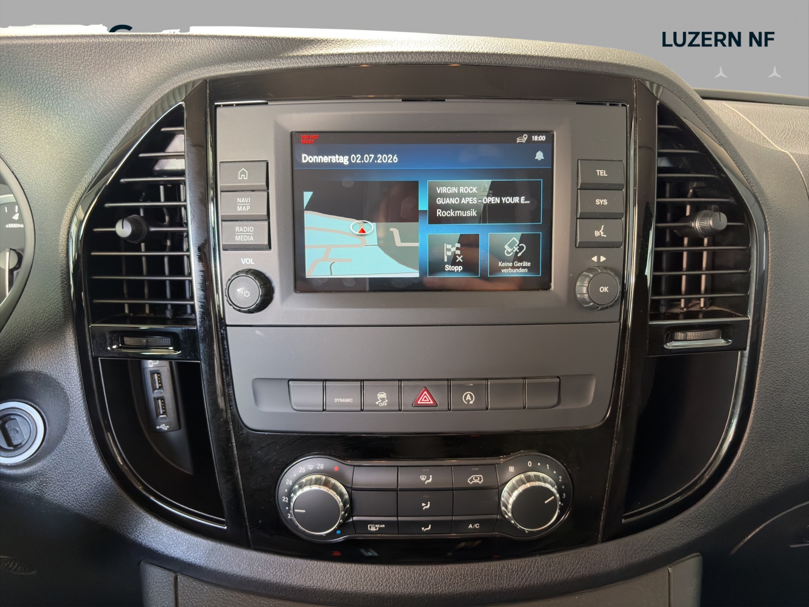 MERCEDES-BENZ Vito 116 CDI Lang Sel. Tourer Family 4Matic 9G-Tronic-image-11
