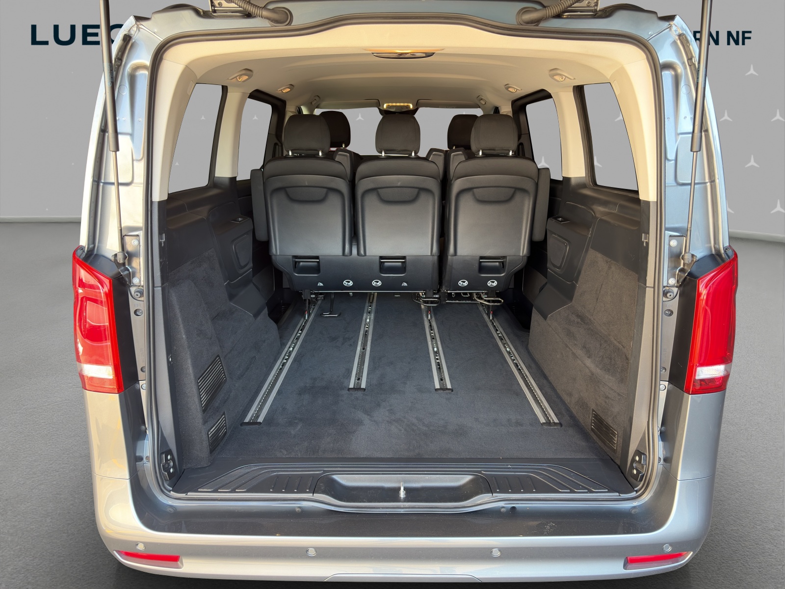MERCEDES-BENZ Vito 116 CDI Lang Sel. Tourer Family 4Matic 9G-Tronic-image-13