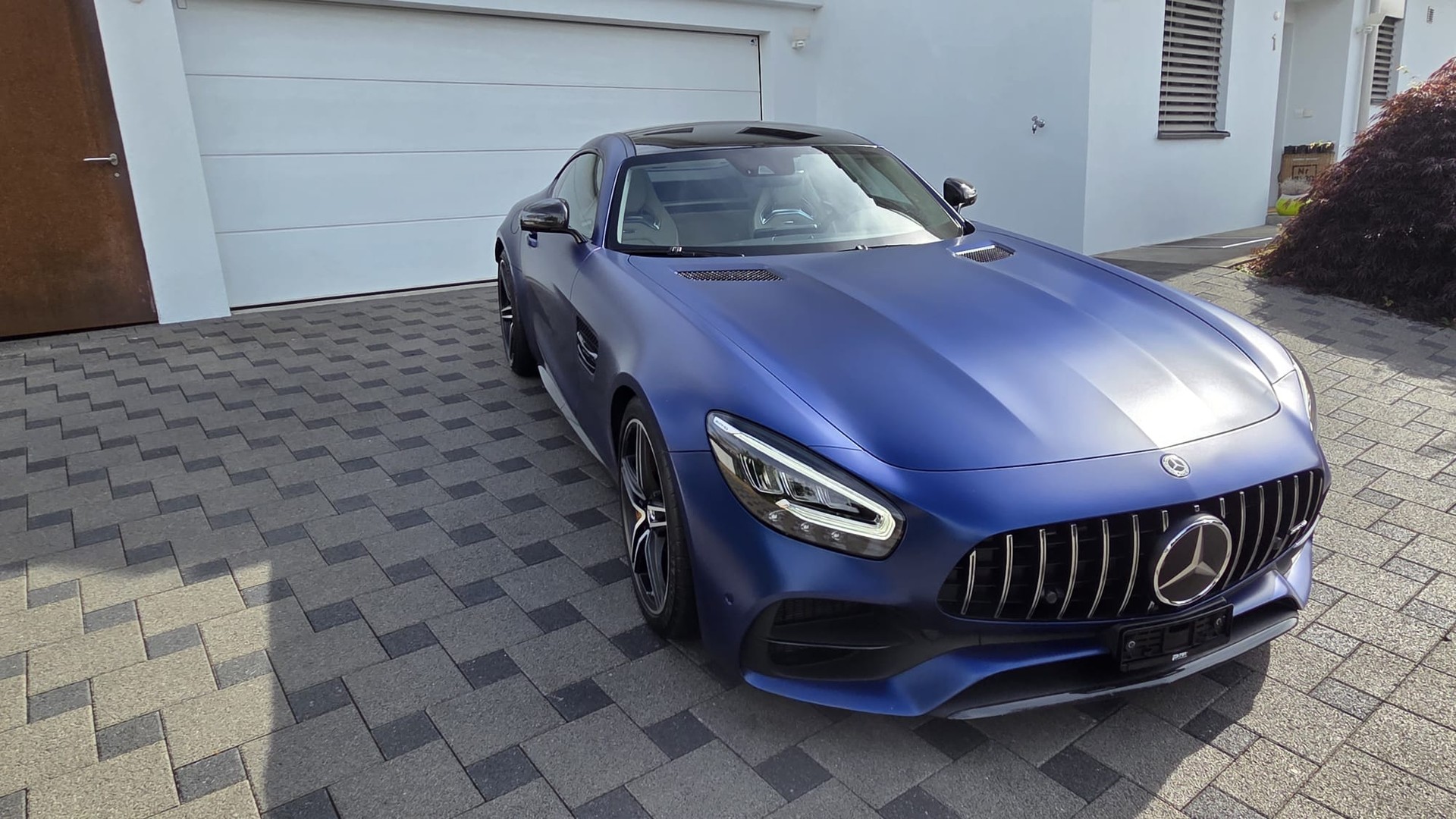 MERCEDES-BENZ AMG GT C-image-0