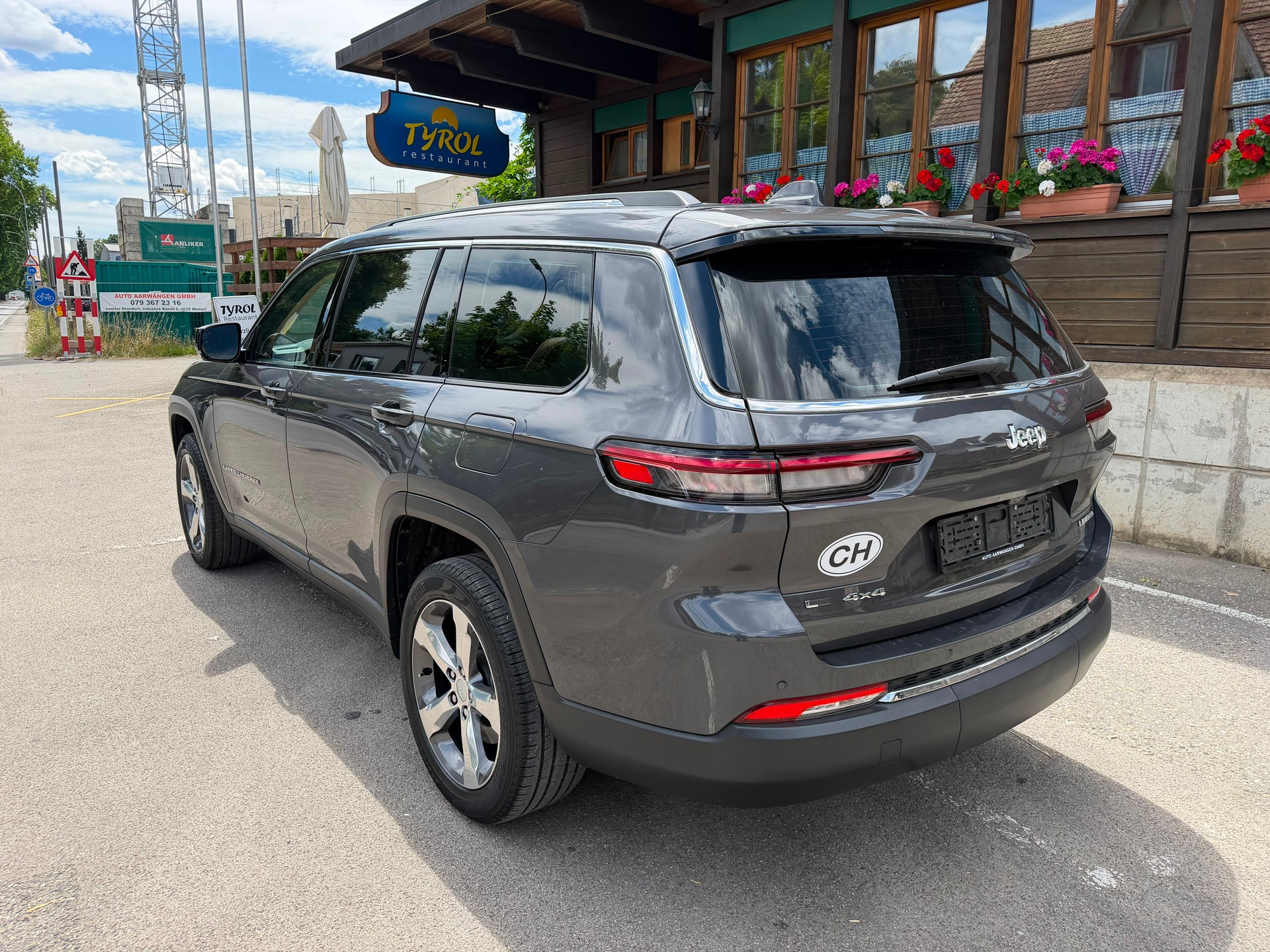 JEEP Limited L-image-3