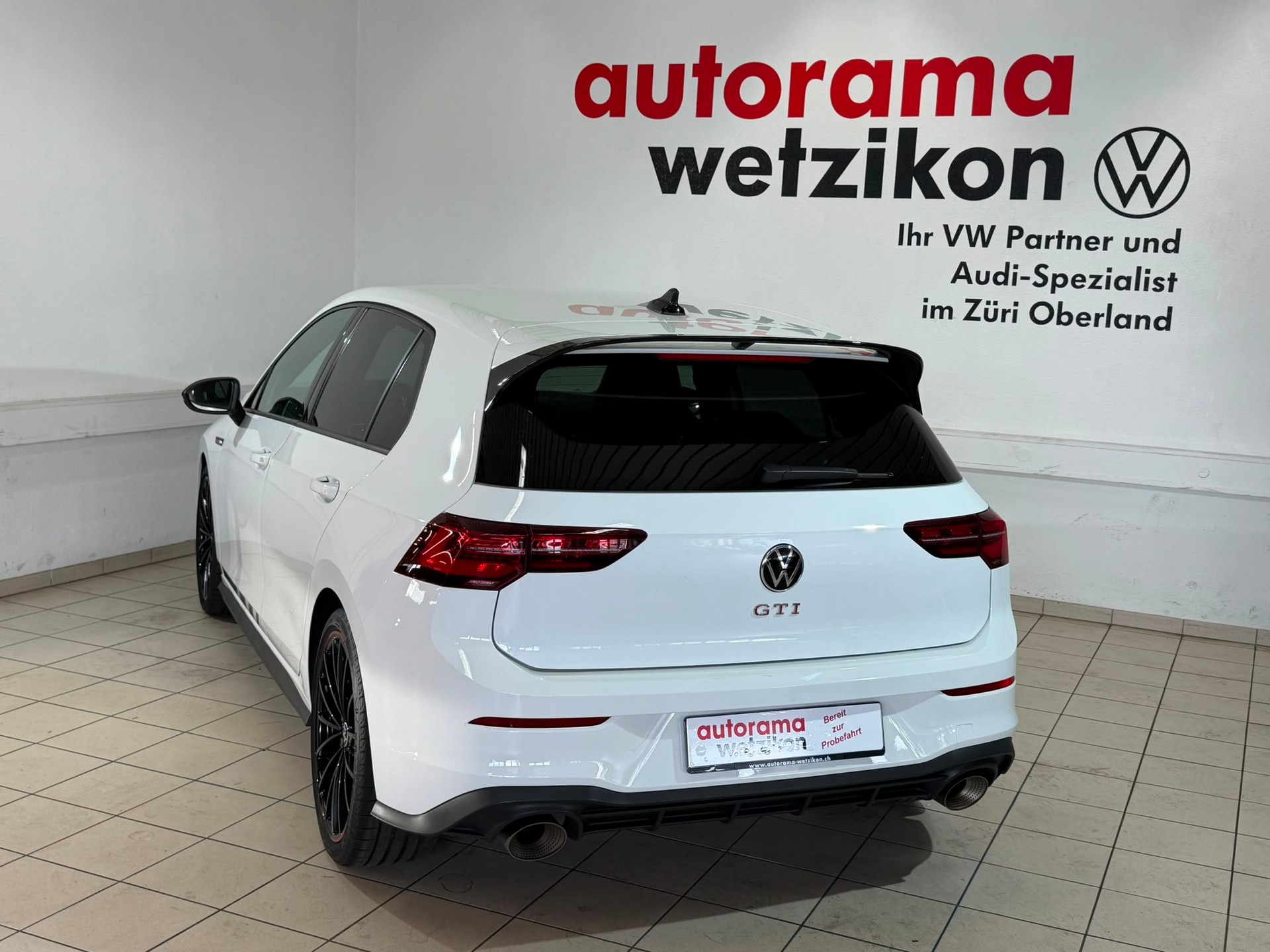 VW Golf 2.0 TSI GTI Clubsport Edition 45 DSG-showroom-element-3