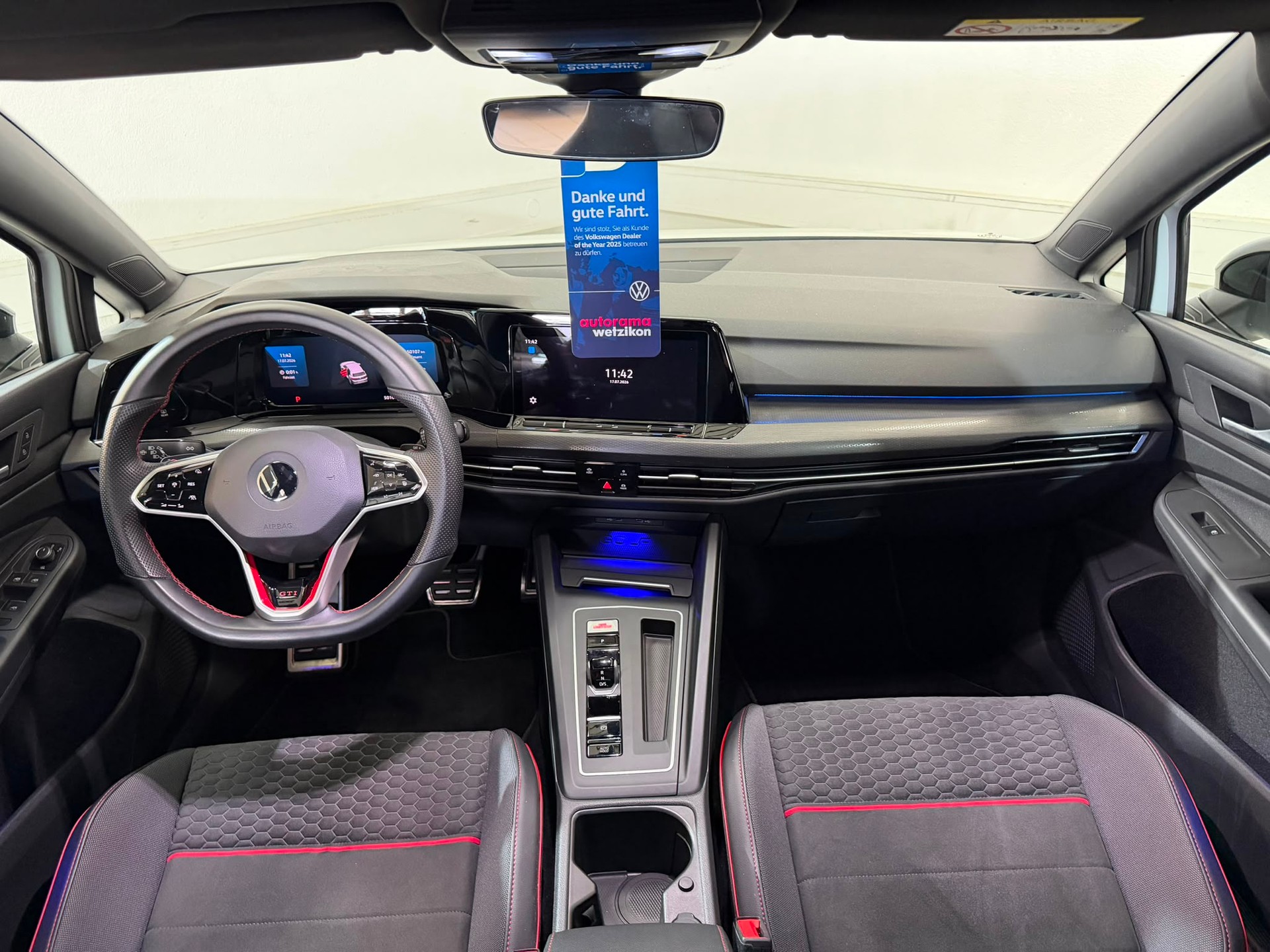 VW Golf 2.0 TSI GTI Clubsport Edition 45 DSG-image-7