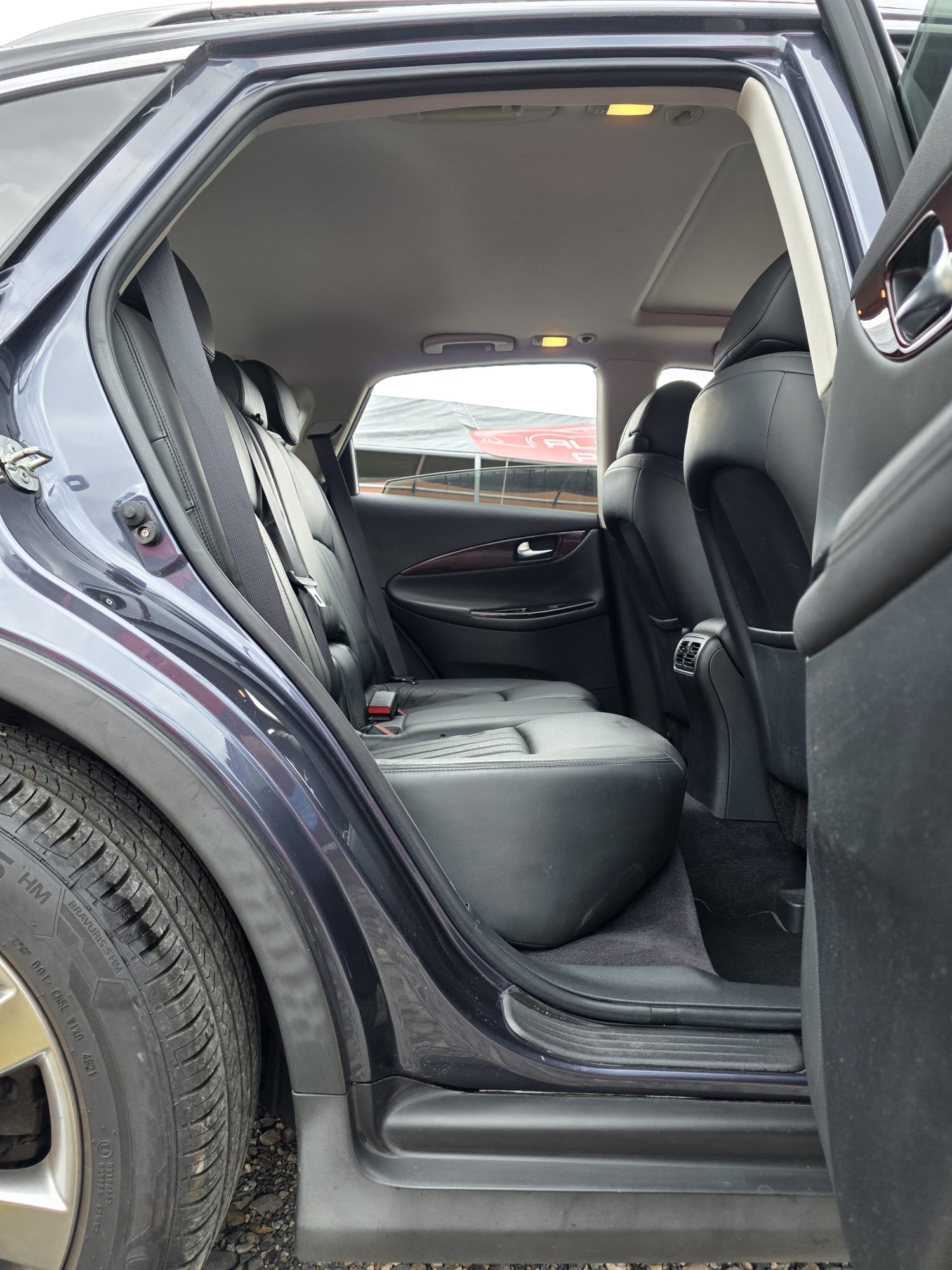 INFINITI EX37 GT AWD Automatic-image-9