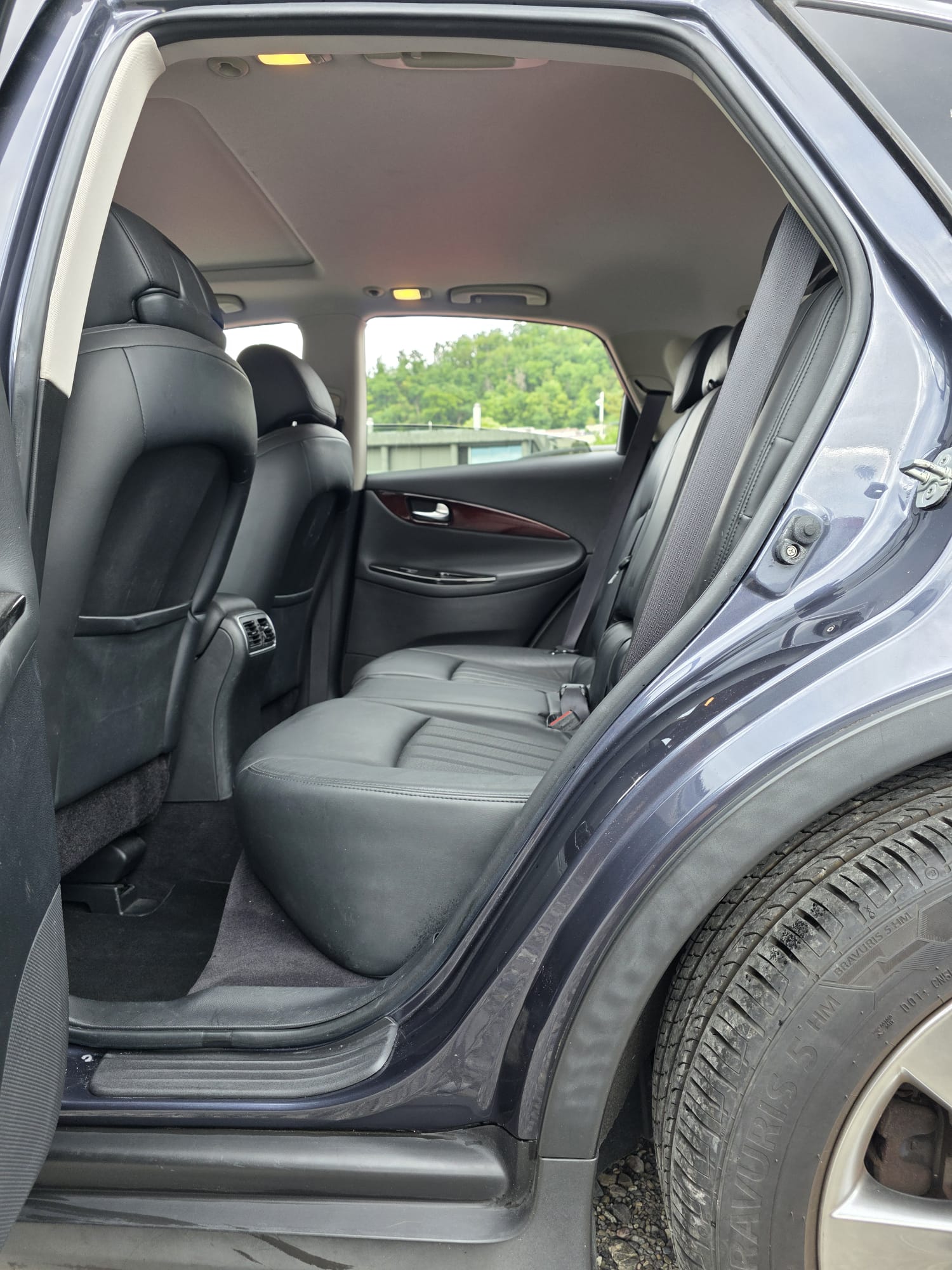 INFINITI EX37 GT AWD Automatic-image-8