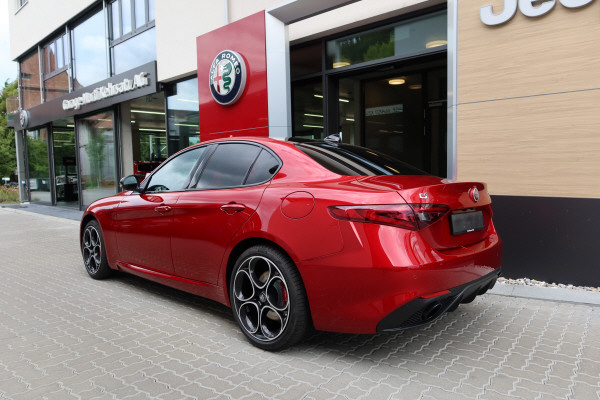 ALFA ROMEO Giulia 2.0 Veloce PremSky-image-5