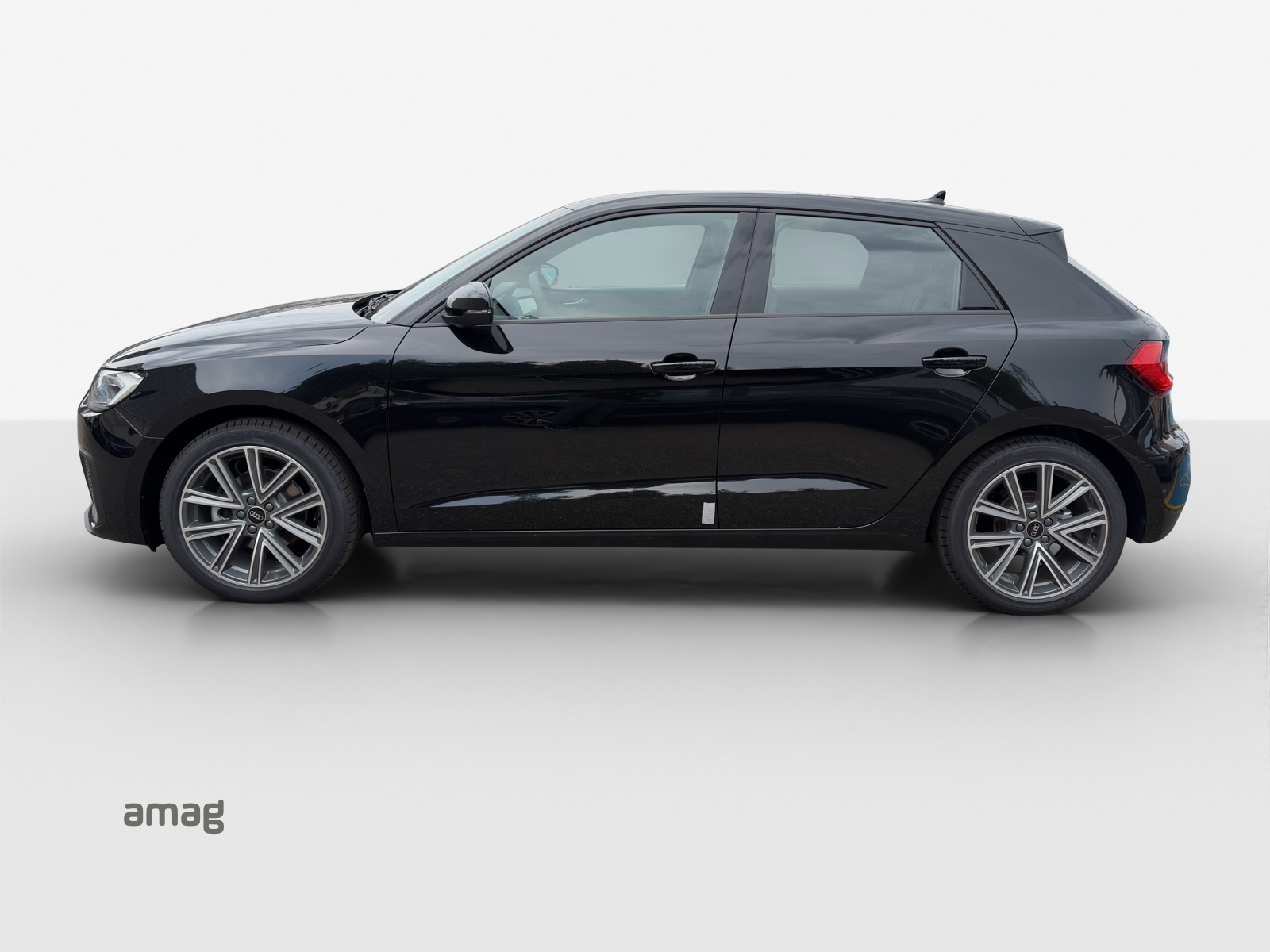 AUDI A1 Sportback 30 TFSI Attraction S-tronic-image-1