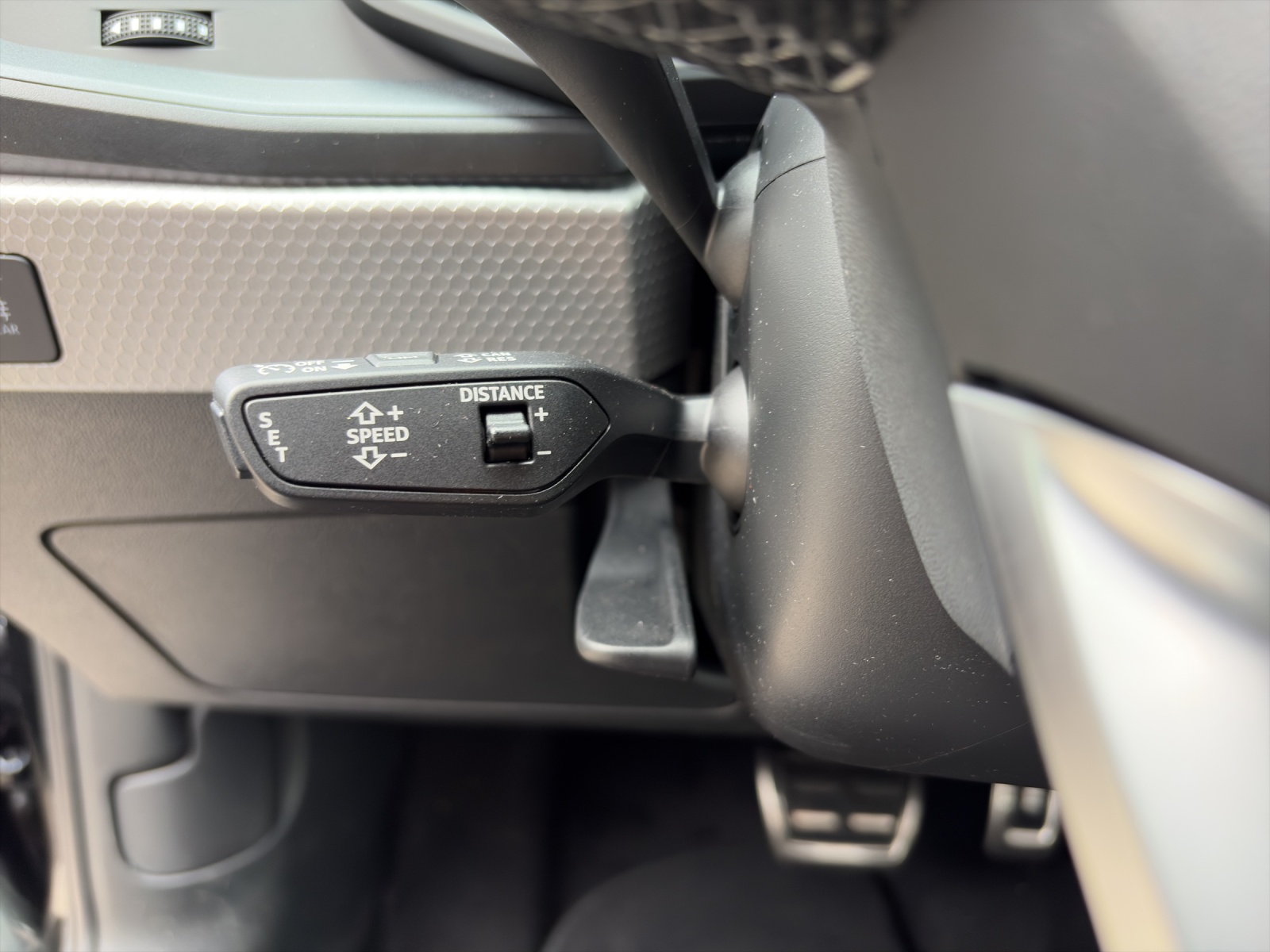 AUDI A1 Sportback 30 TFSI Attraction S-tronic-image-14