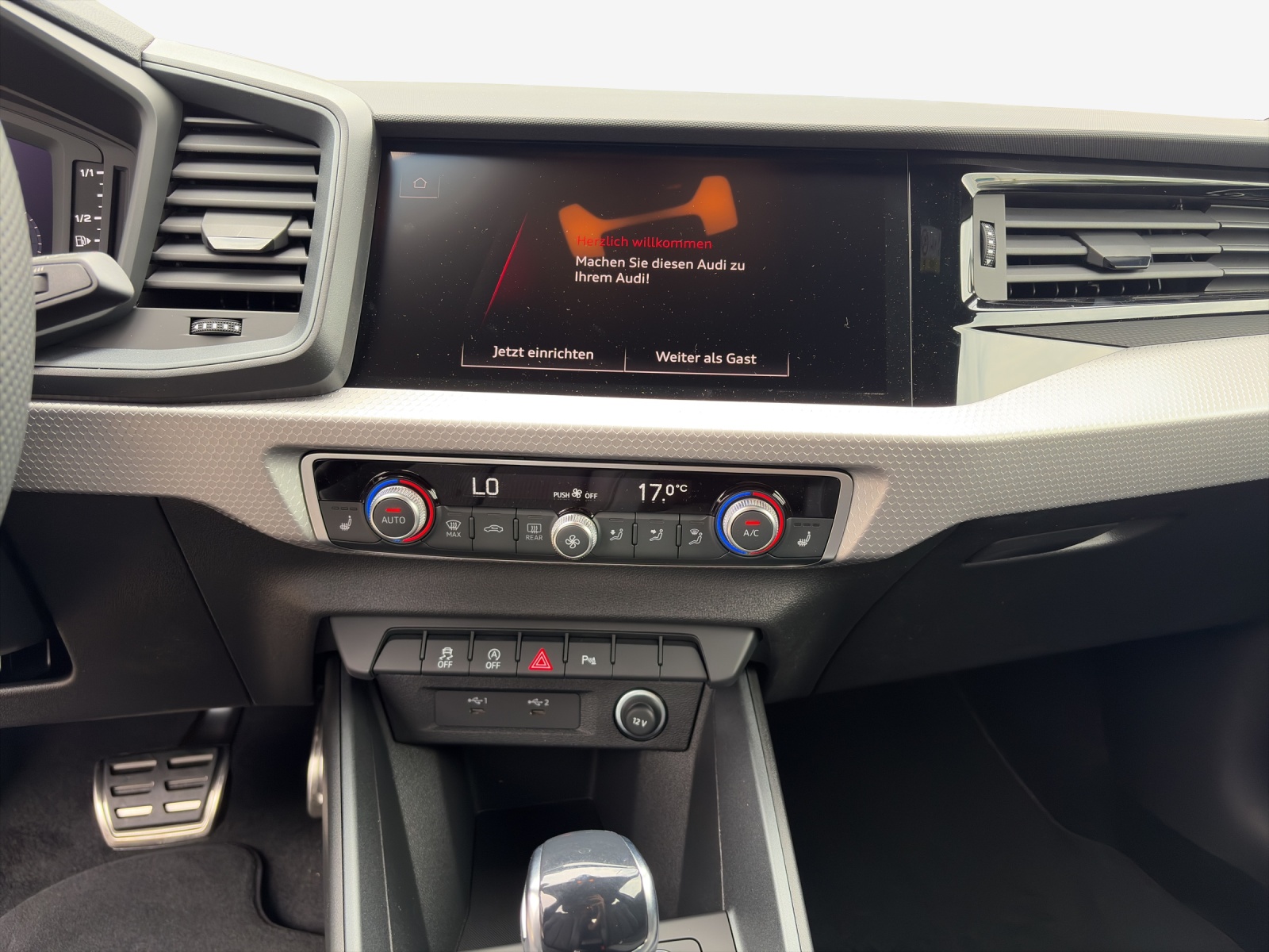 AUDI A1 Sportback 30 TFSI Attraction S-tronic-image-10