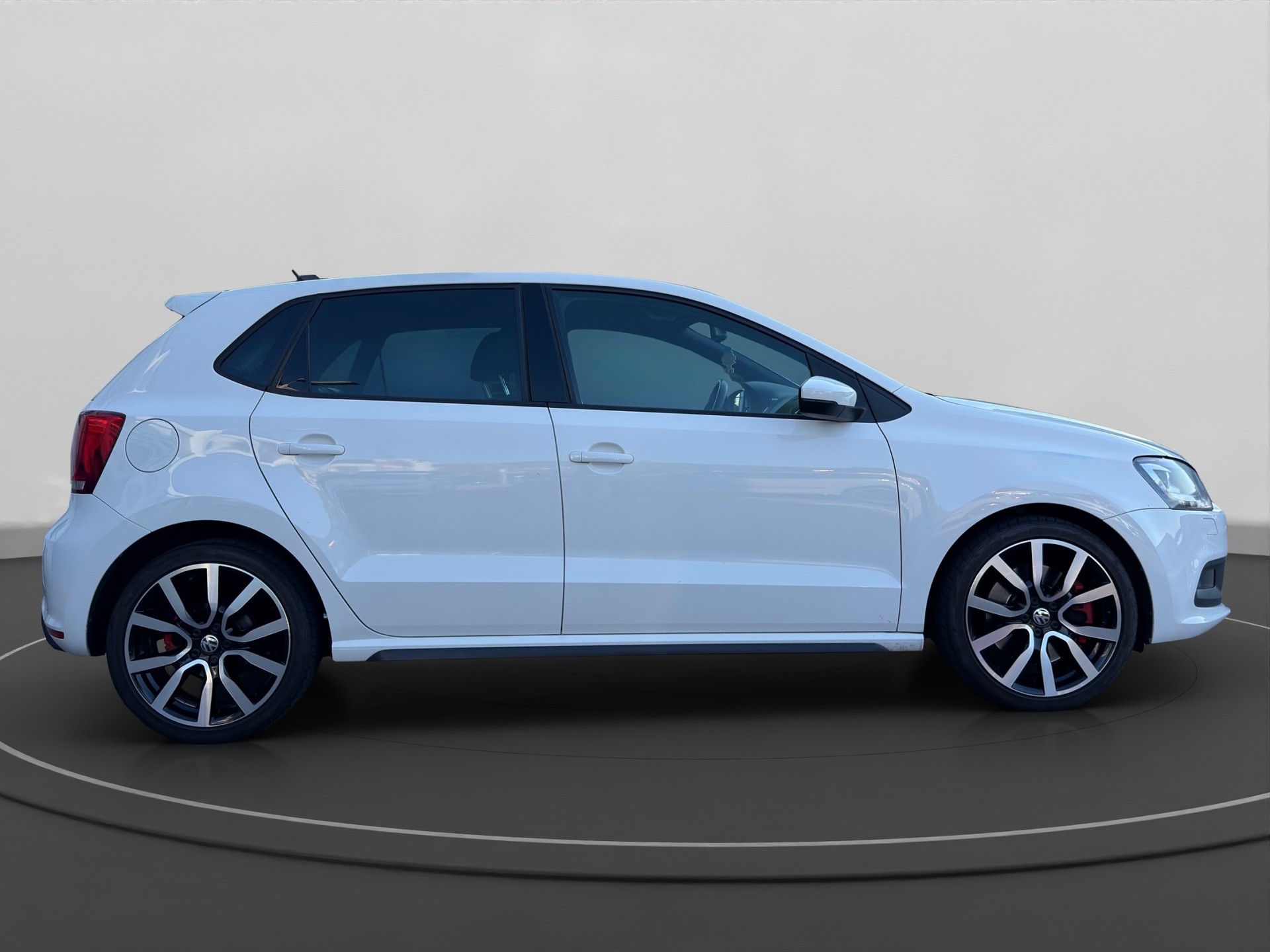 VW Polo 1.4 TSI GTI Carbon Edition DSG-image-5