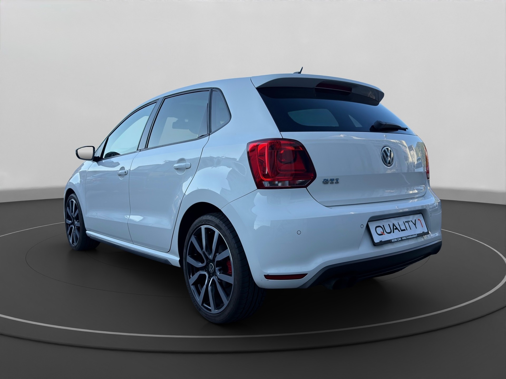 VW Polo 1.4 TSI GTI Carbon Edition DSG-image-2