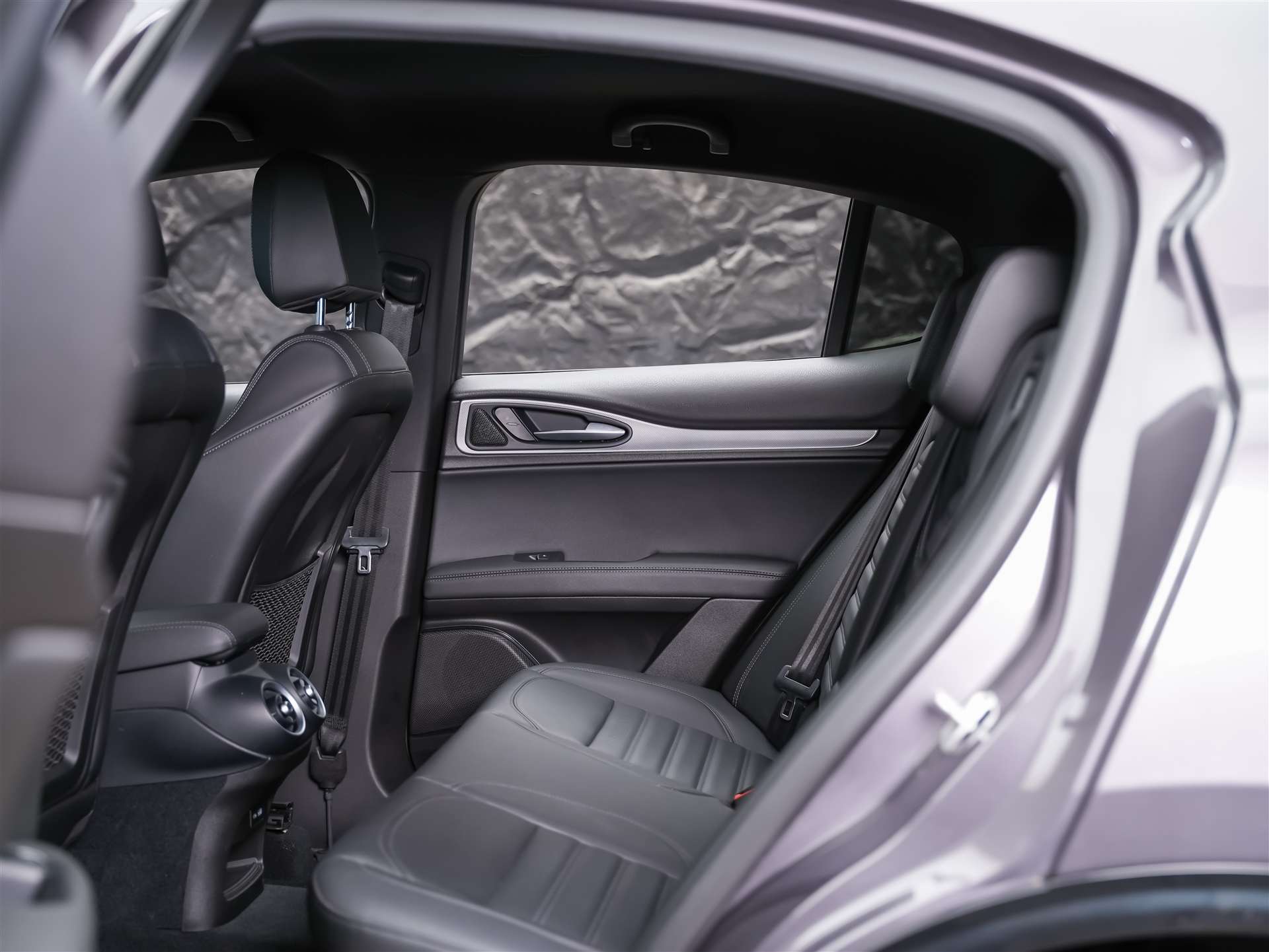 ALFA ROMEO Stelvio 2.2 D Q4 210 Veloce *Abstandsregler*El. Sitze mit Memory*Sitzheizung*-image-12