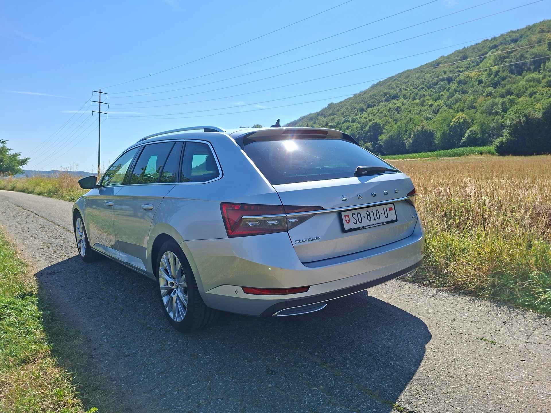 SKODA Superb Combi 2.0 TDi L&K 4x4 DSG-image-6