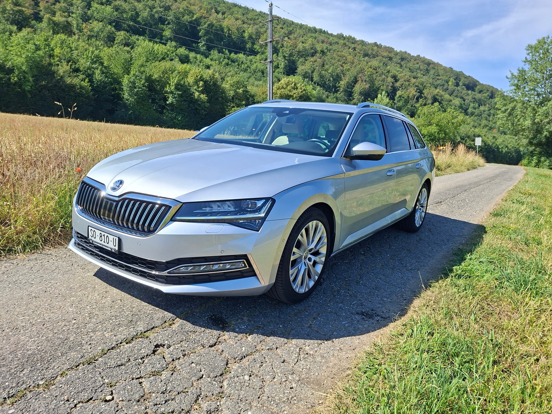 SKODA Superb Combi 2.0 TDi L&K 4x4 DSG-image-0