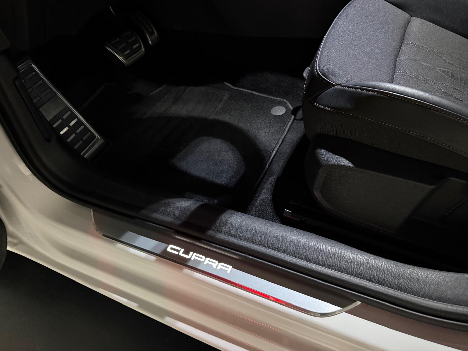 CUPRA LEON VZ 2.0 TSI DSG-image-14