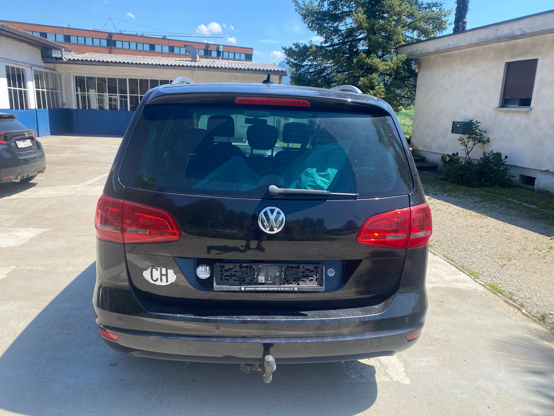 VW SHARAN-image-7