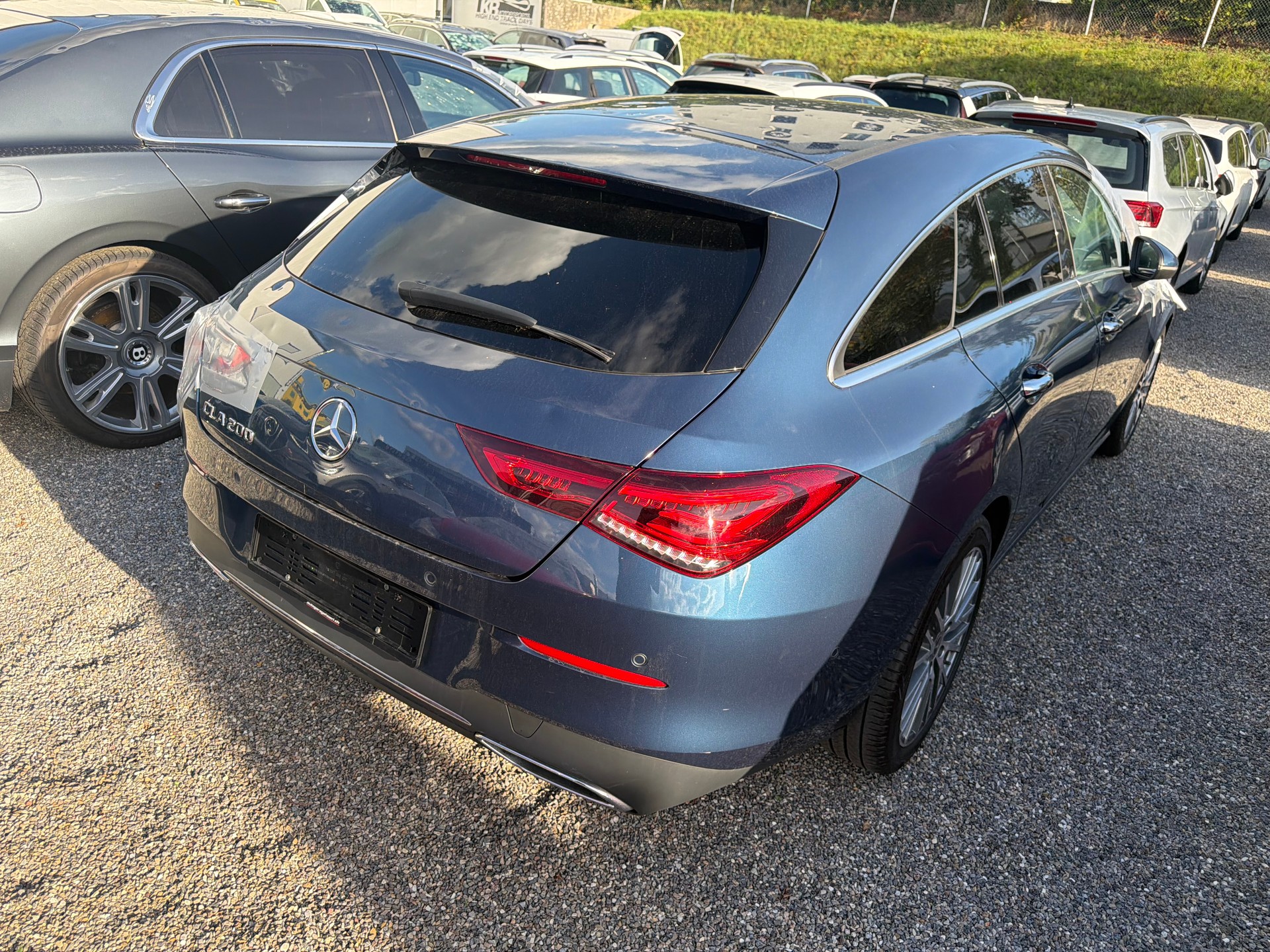 MERCEDES-BENZ CLA Shooting Brake 200 Progressive 7G-DCT-image-2