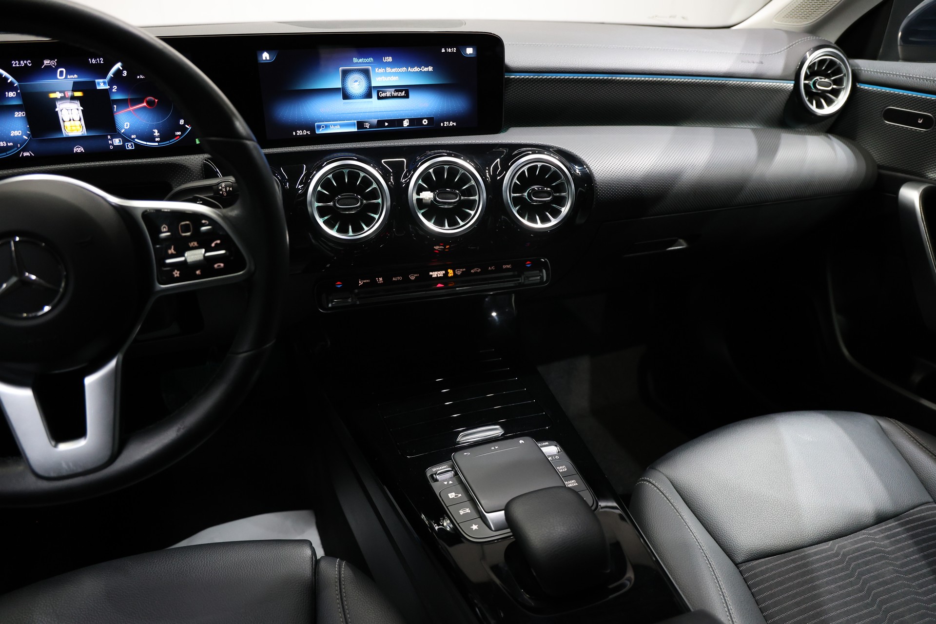 MERCEDES-BENZ CLA Shooting Brake 200 Progressive 7G-DCT-image-20