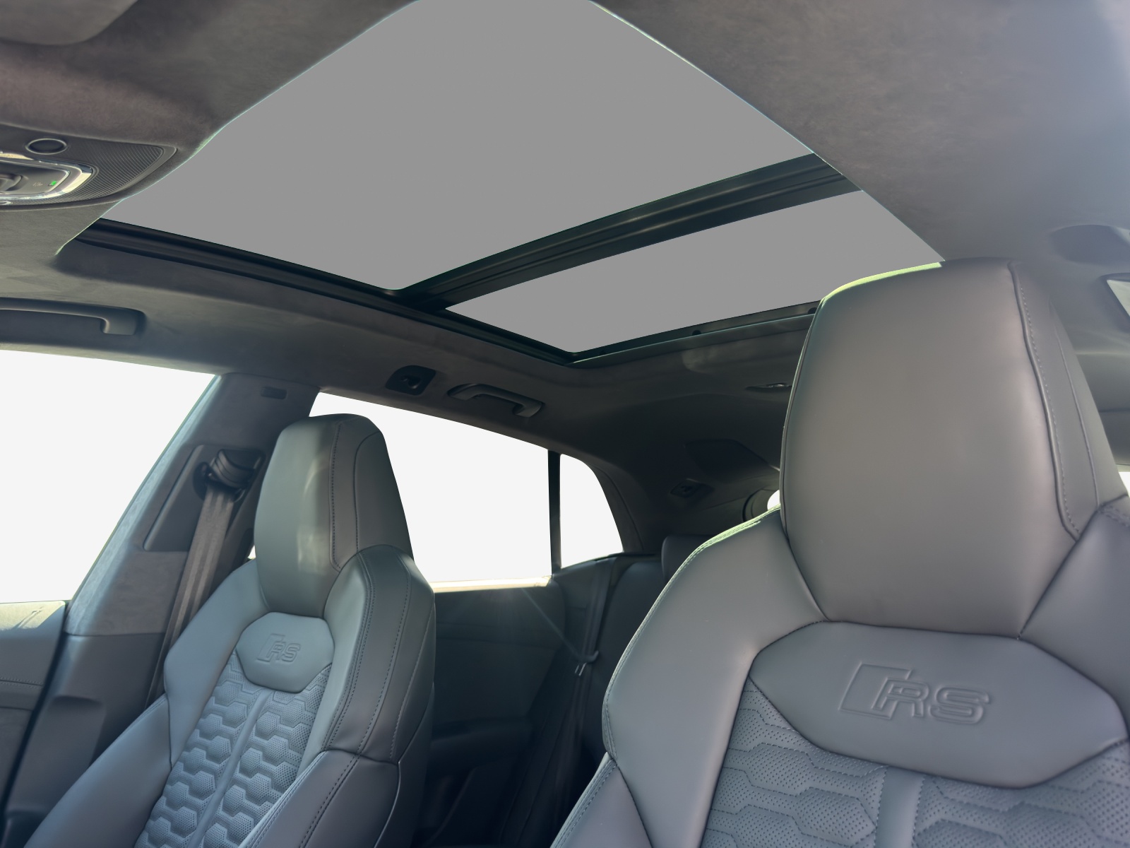 AUDI RSQ8 performance quattro-image-14