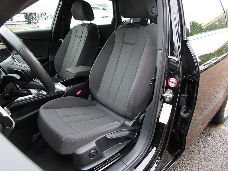 AUDI A4 Avant 40 TDI quattro S-tronic-image-16