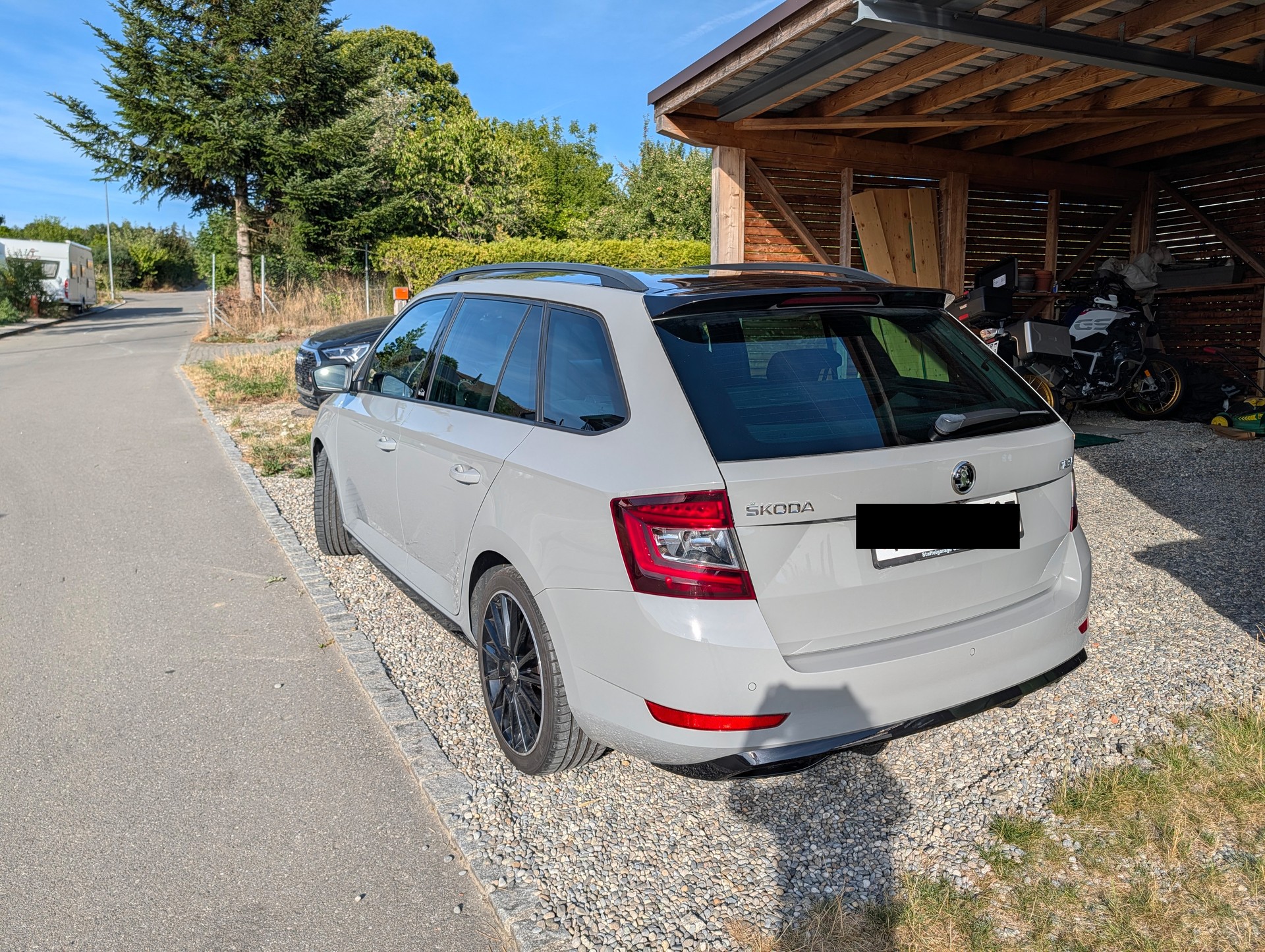 SKODA 1.0 TSI Monte Carlo DSG-image-1