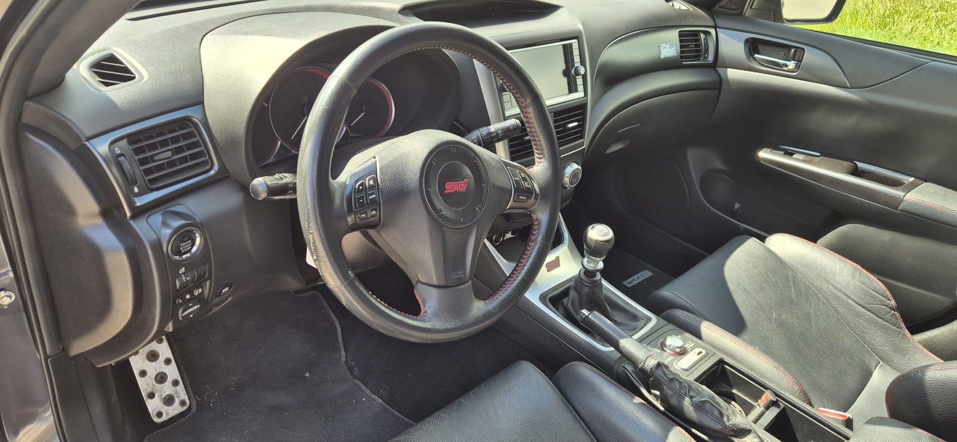 SUBARU 2.5 T Luxury STI-image-2