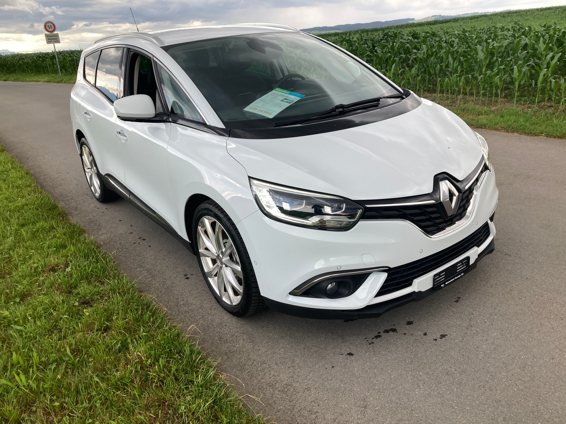 RENAULT Grand Scénic 1.5 dCi Intens EDC-image-1