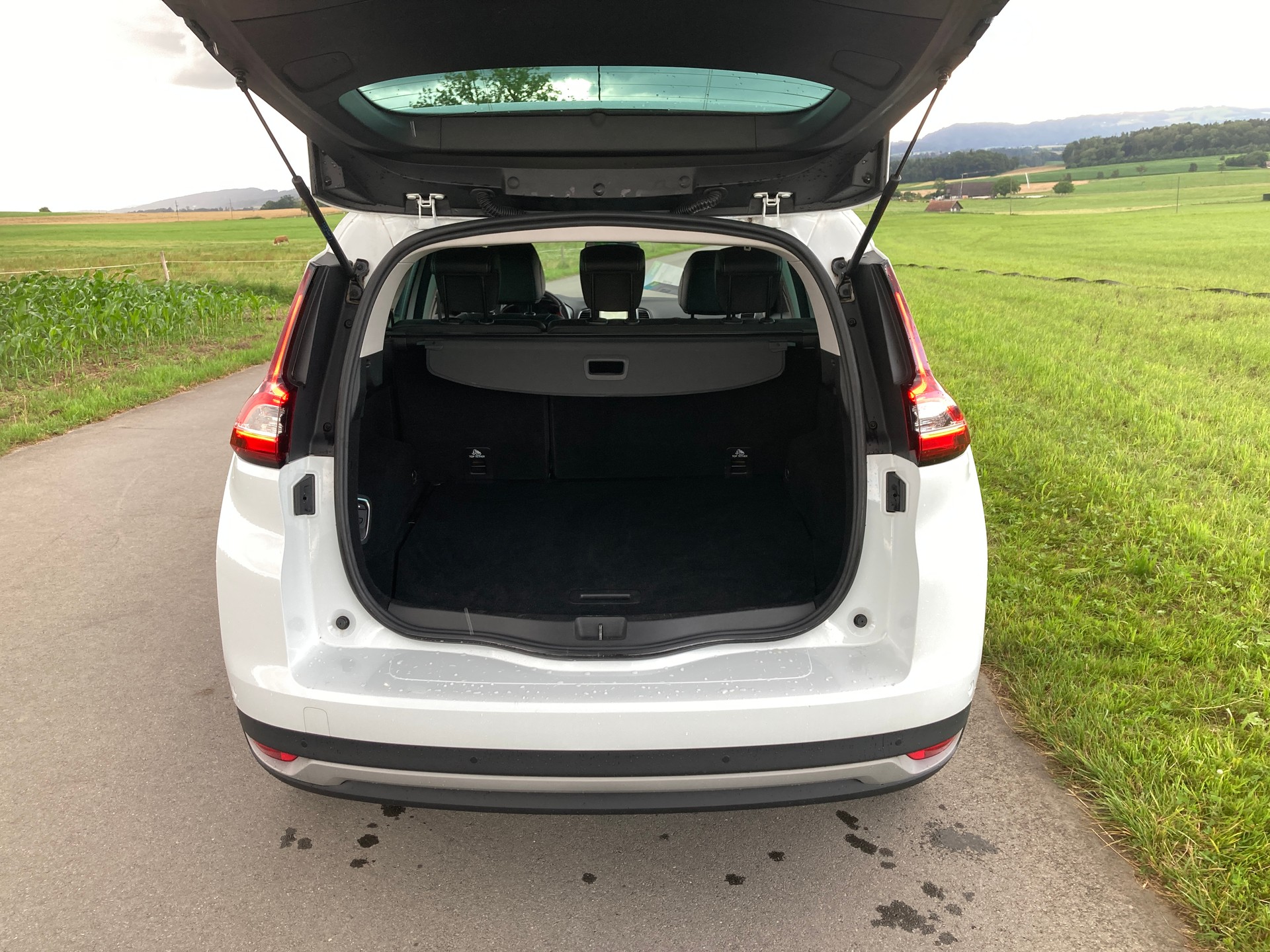 RENAULT Grand Scénic 1.5 dCi Intens EDC-image-5
