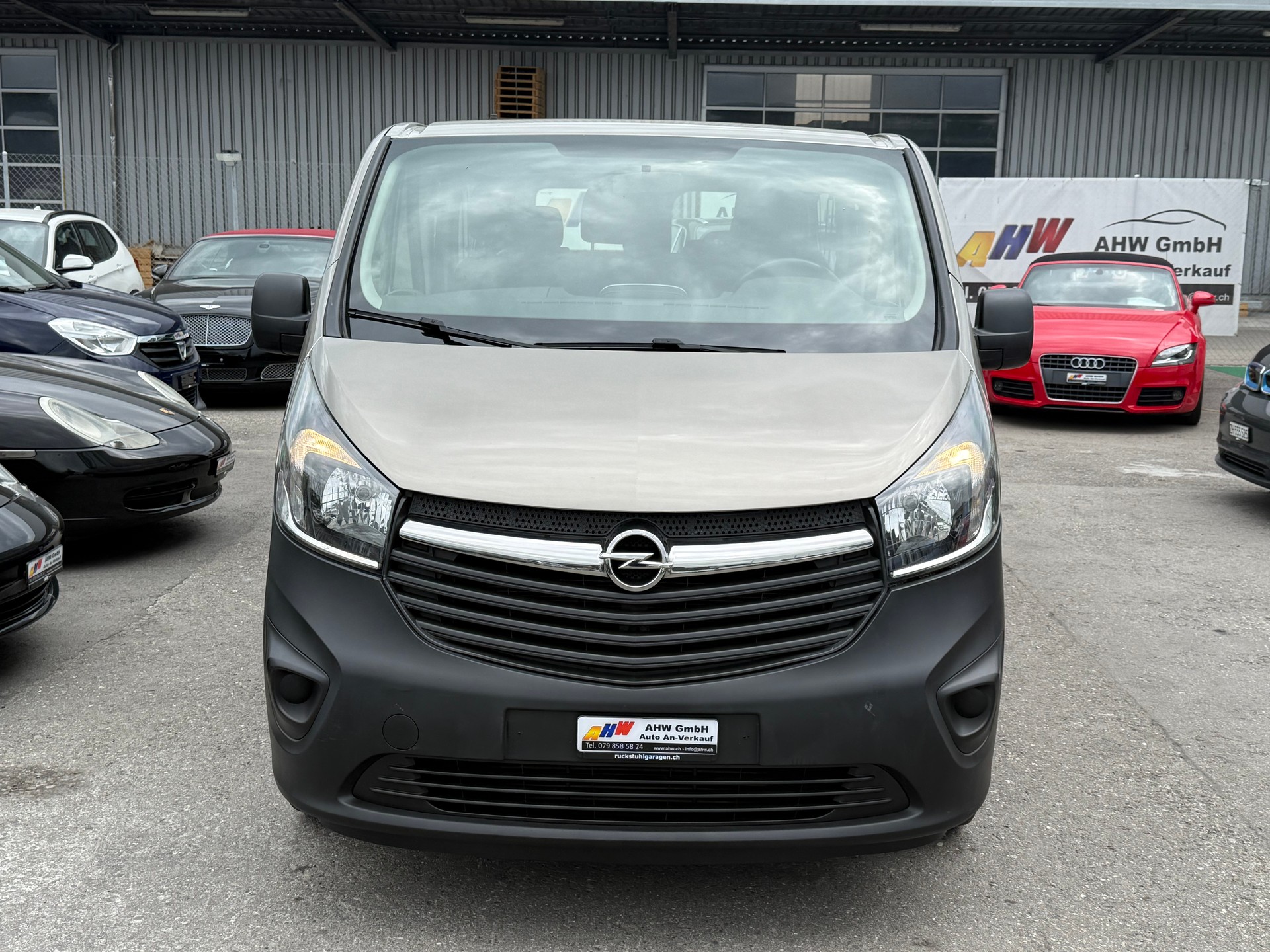 OPEL Vivaro 1.6 BiTurbo CDTI ecoFLEX 2.9t L2H1 / AB MFK 14.01.2026 / Klimaanlage / 9 Plätzer-image-1