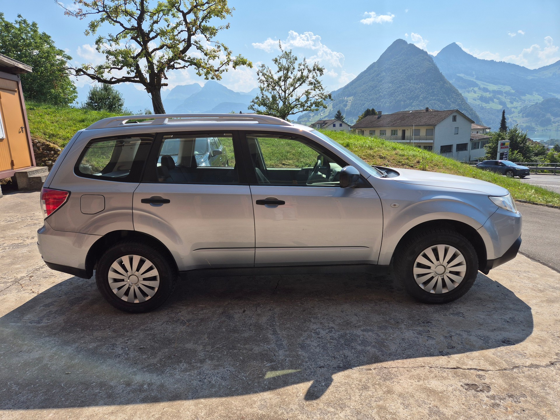 SUBARU Forester 2.0X Advantage-image-3