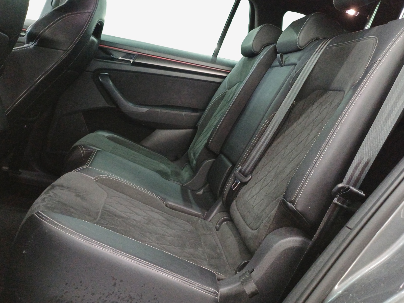SKODA Kodiaq 2.0 TSI 4x4 SportLine-image-11