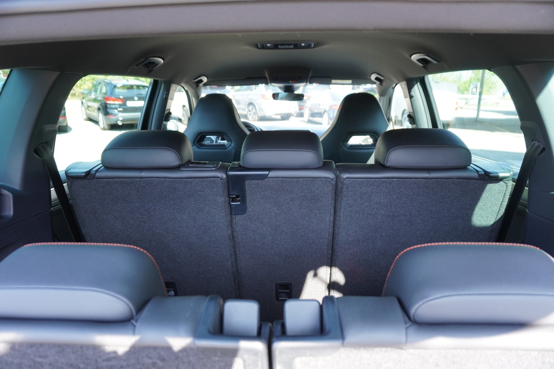 SEAT Tarraco 2.0TSI FR 4Drive DSG 7-PLÄTZER!!!-image-10