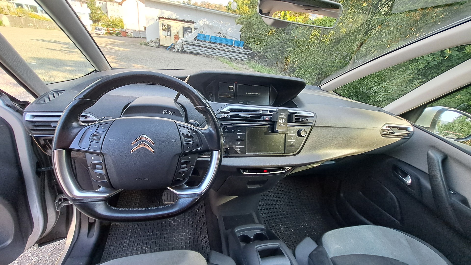 CITROEN C4 Grand Picasso 1.6 BlueHDi 120-image-5