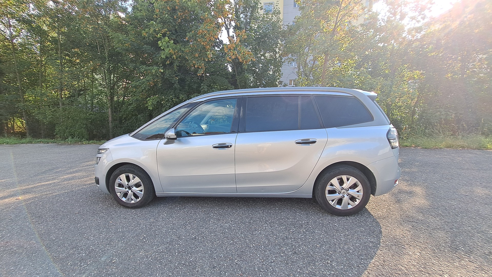 CITROEN C4 Grand Picasso 1.6 BlueHDi 120-image-0