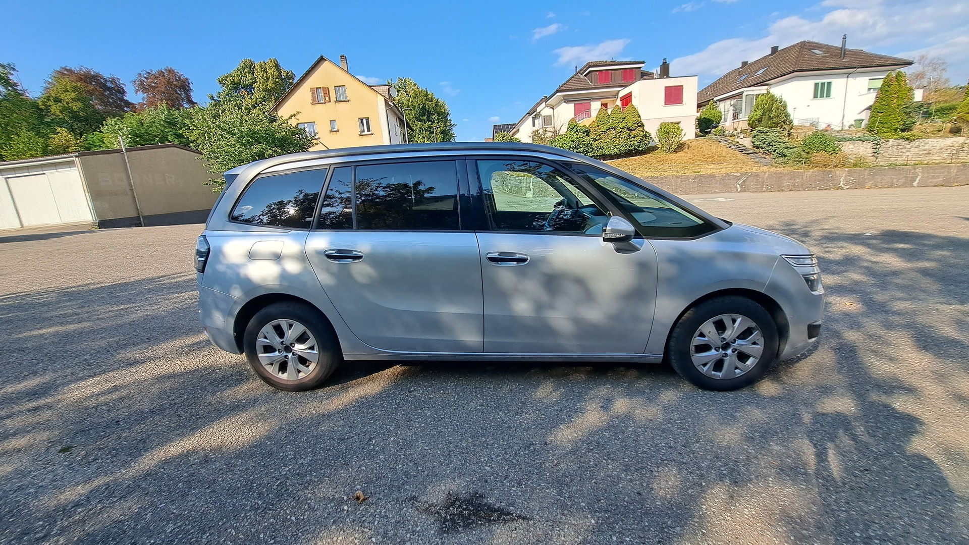 CITROEN C4 Grand Picasso 1.6 BlueHDi 120-image-1