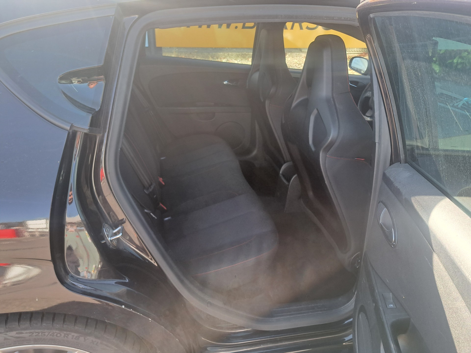 SEAT Leon 2.0 TSI Cupra-image-9
