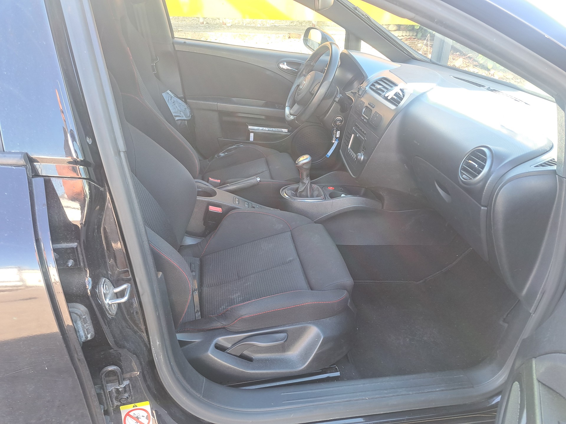 SEAT Leon 2.0 TSI Cupra-image-11