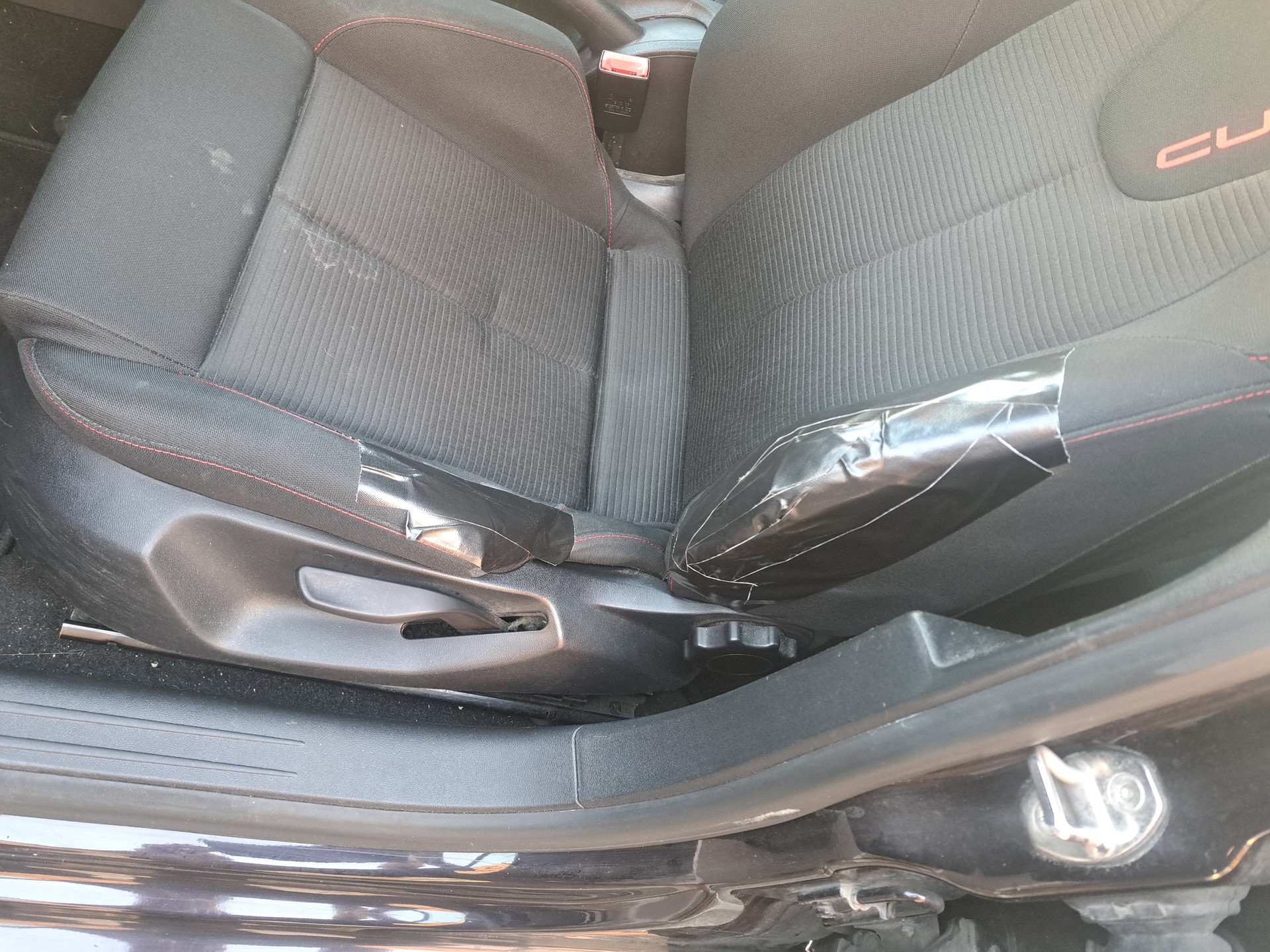 SEAT Leon 2.0 TSI Cupra-image-7