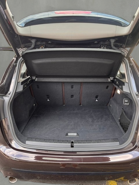 BMW 225i xDrive Active Tourer Steptronic Luxury Line-image-12