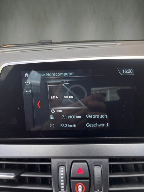 BMW 225i xDrive Active Tourer Steptronic Luxury Line-image-20