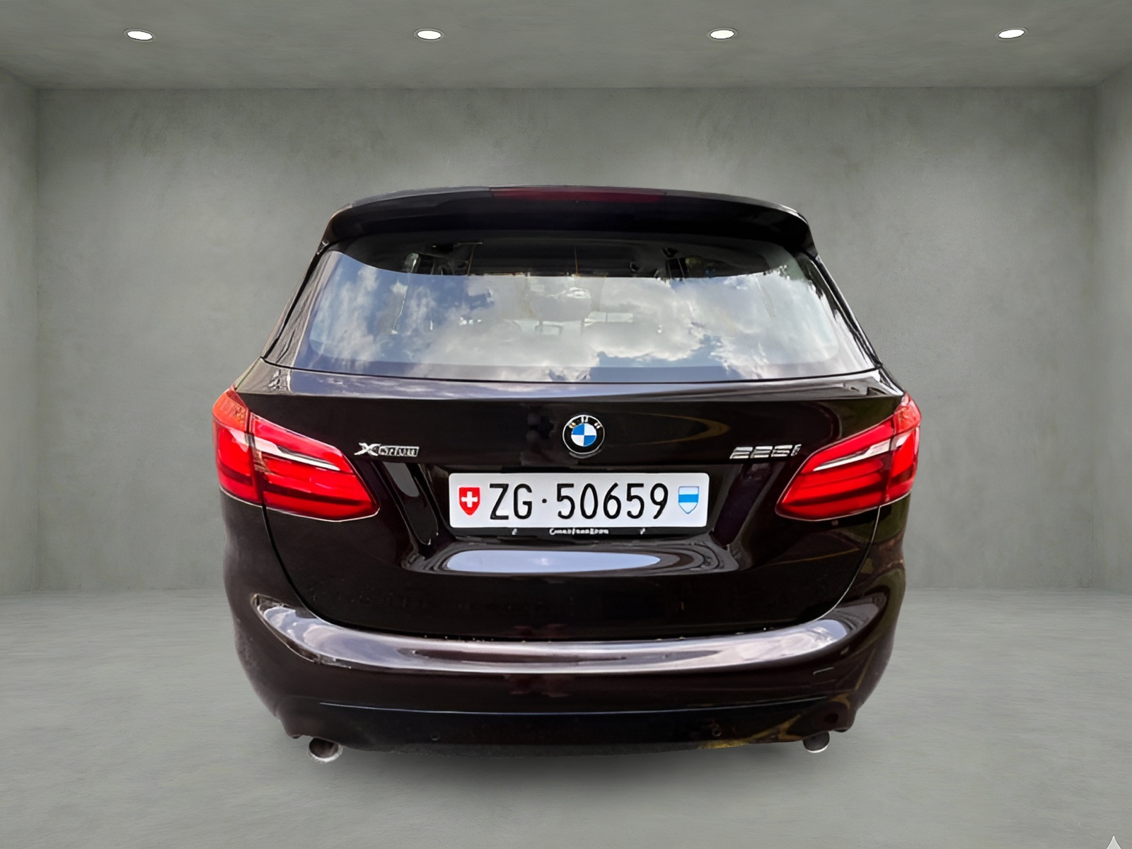 BMW 225i xDrive Active Tourer Steptronic Luxury Line-showroom-element-3