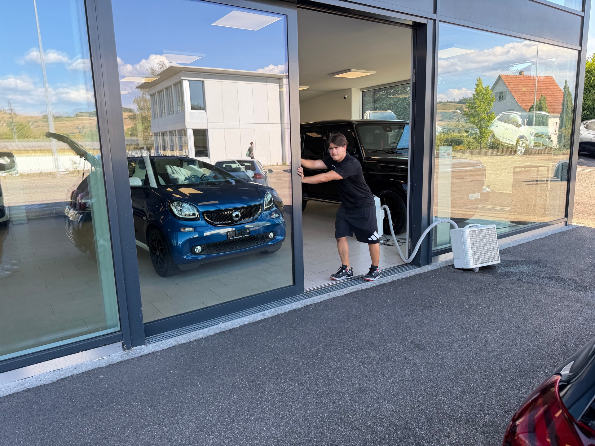 PEUGEOT 108 1.2 VTi Allure Top-image-6