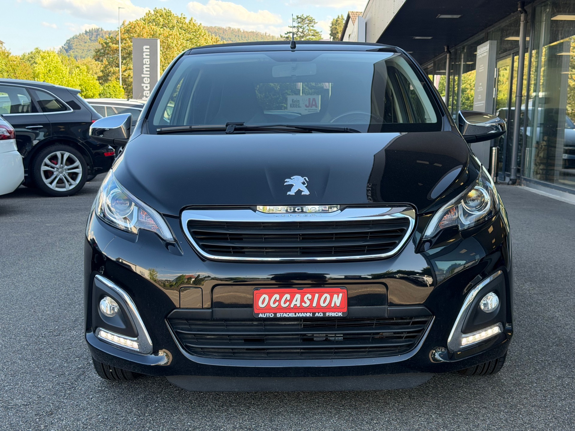 PEUGEOT 108 1.2 VTi Allure Top-image-10