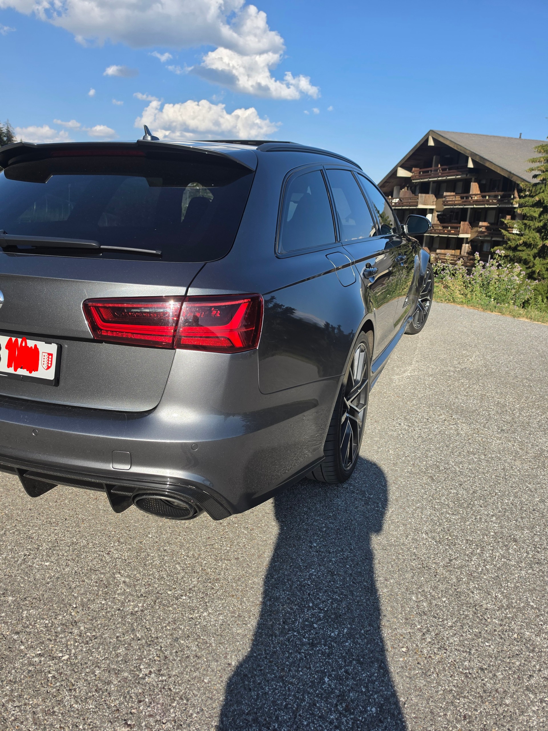 AUDI 4.0 V8 TFSI perform. qu. T-Tr.-image-1