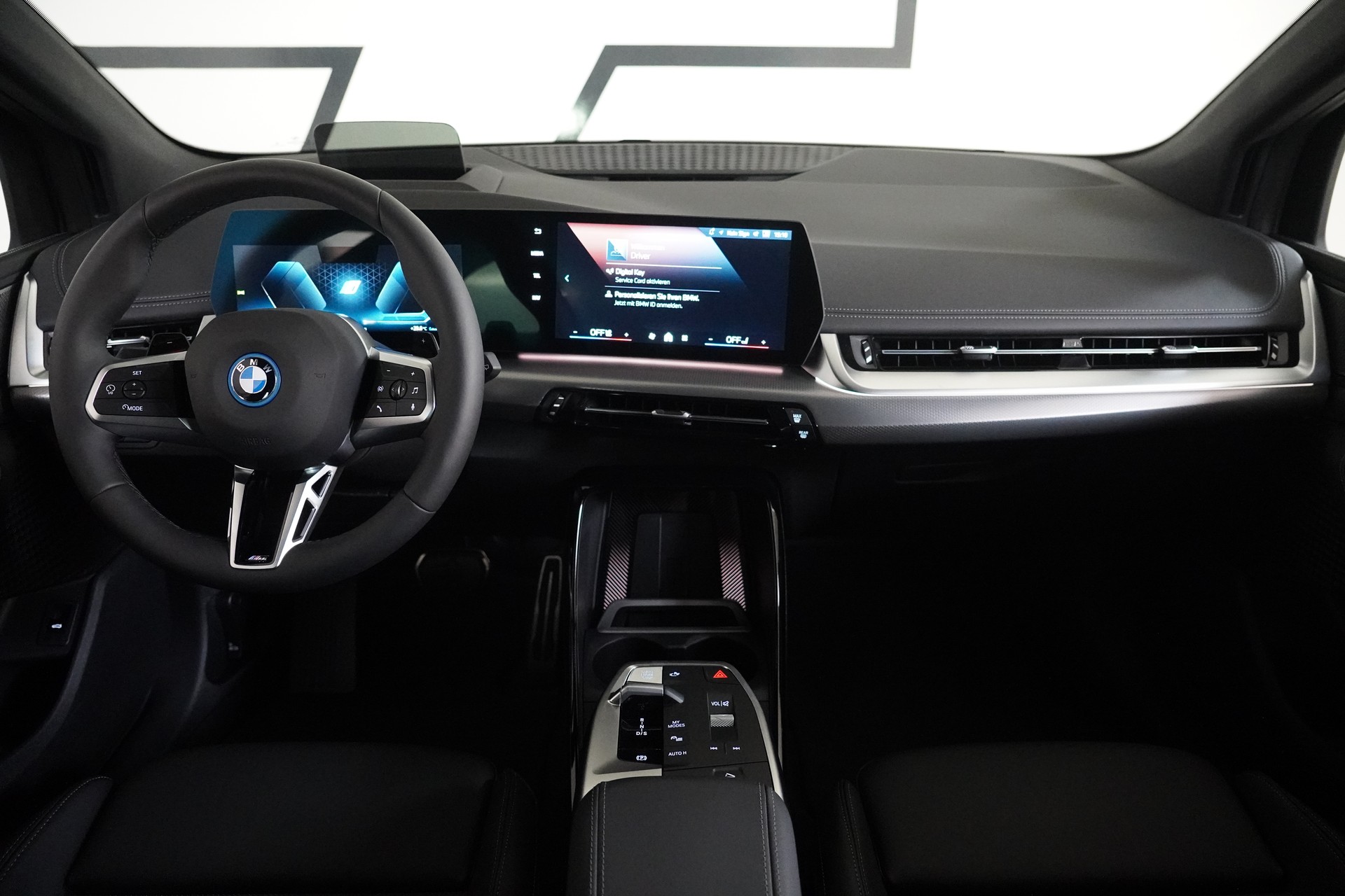 BMW 230e xDrive Active Tourer M Sport-image-17