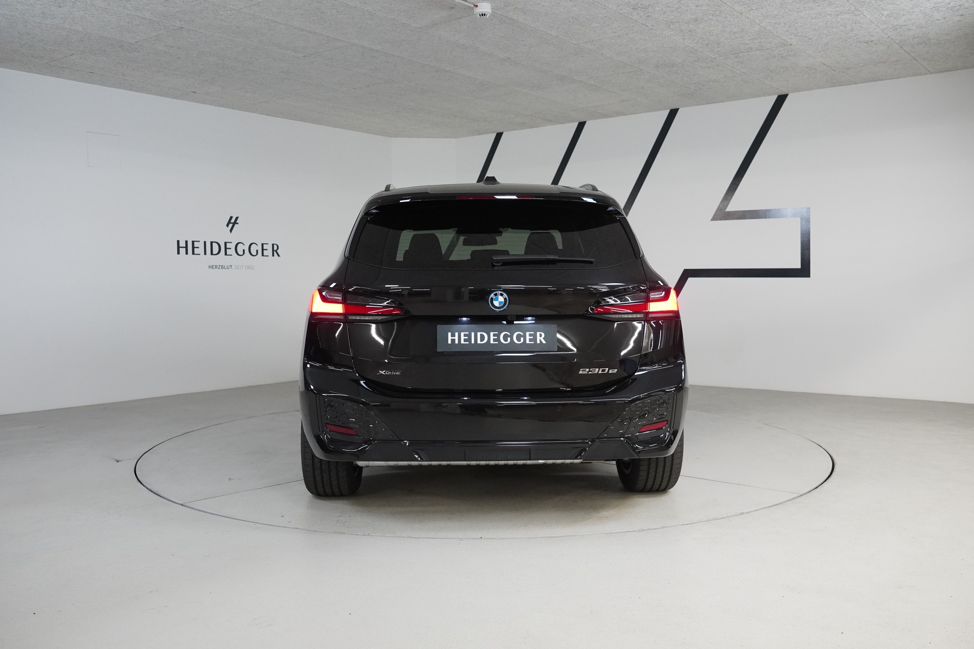 BMW 230e xDrive Active Tourer M Sport-image-5