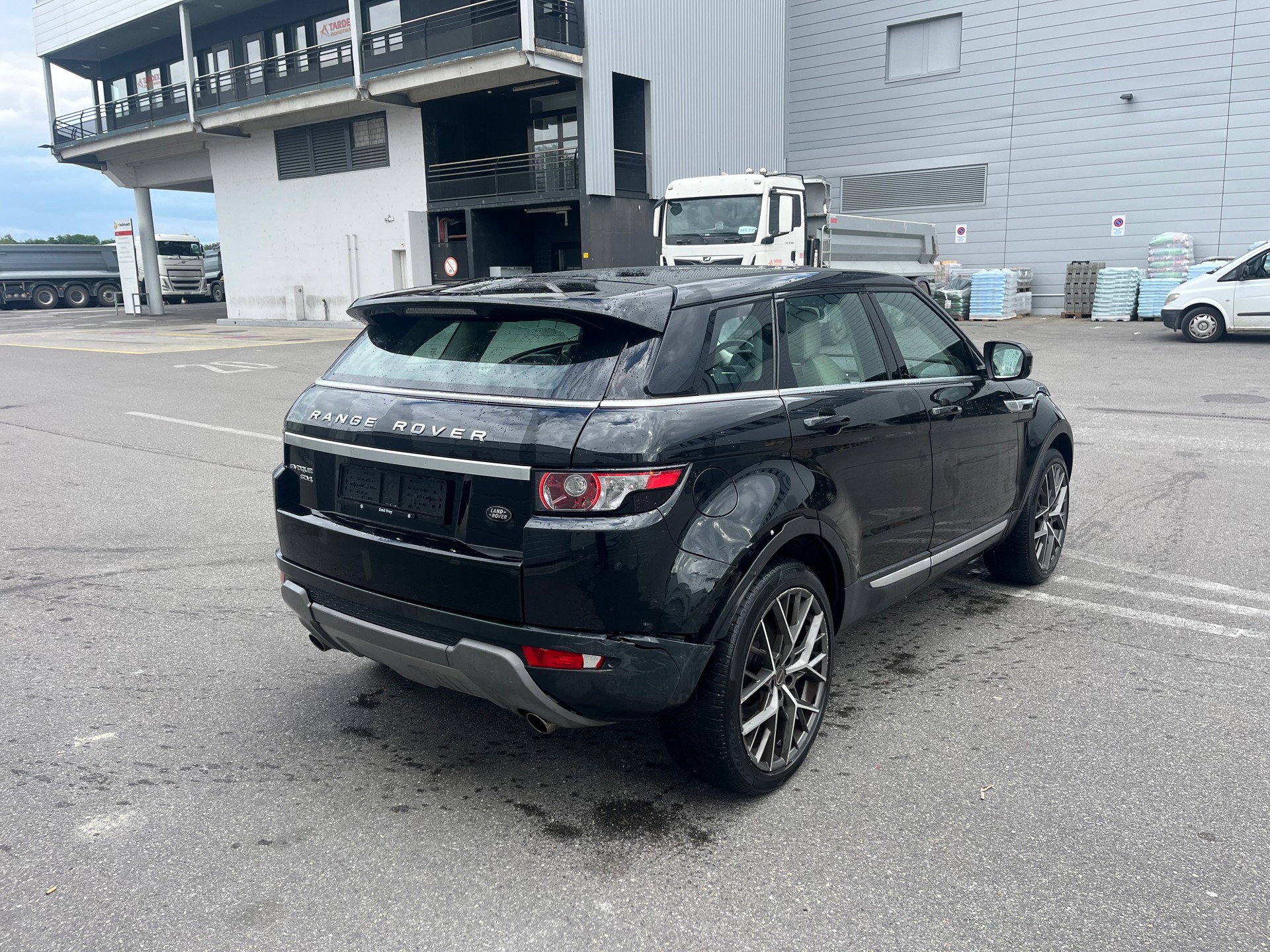 LAND ROVER Range Rover Evoque 2.2 SD4 Dynamic Spirit AT6-image-4