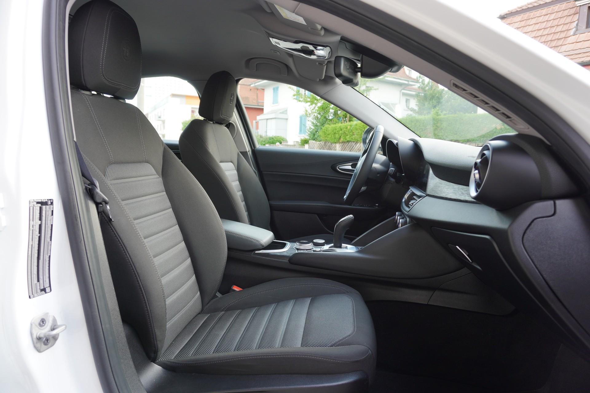 ALFA ROMEO Giulia 2.0 Super Automatic-image-13