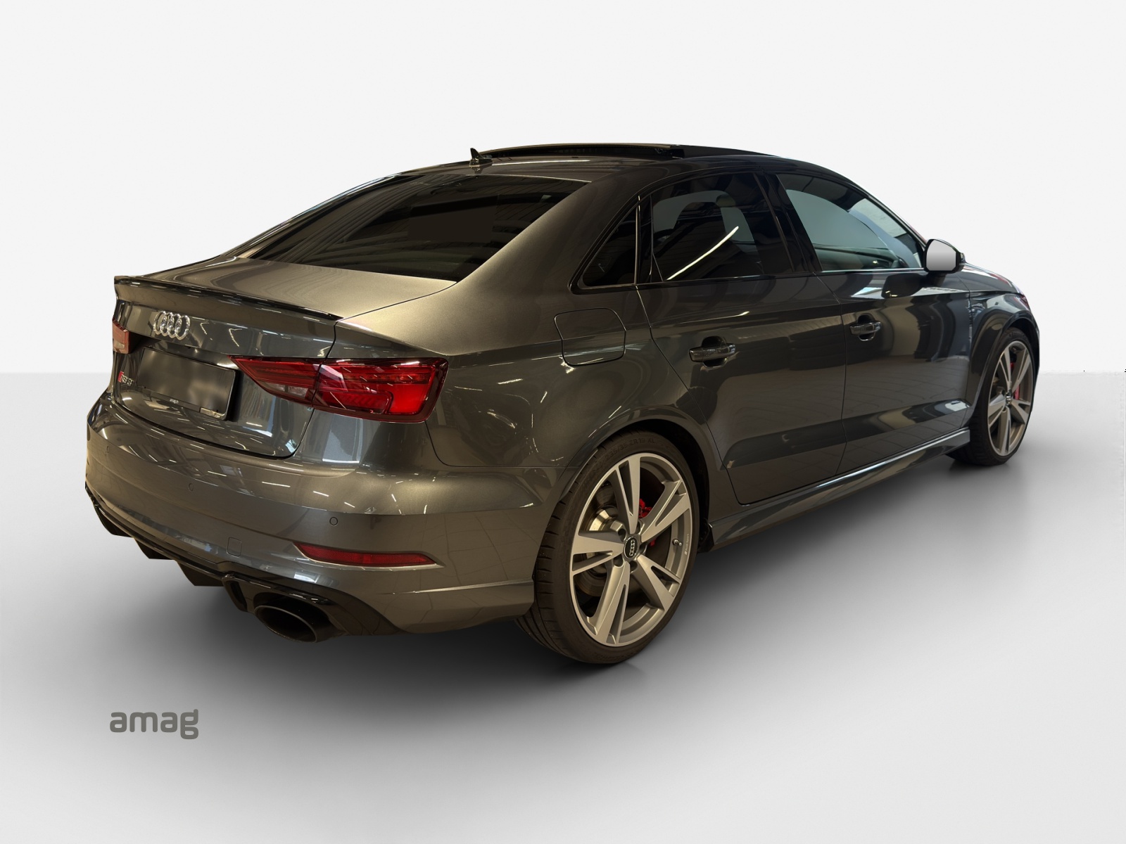 AUDI RS3 Limousine 2.5 TSI quattro S-tronic-image-4