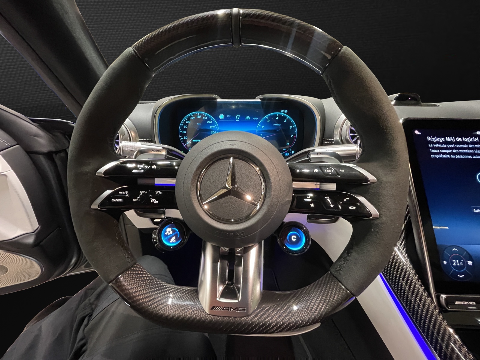 MERCEDES-BENZ AMG SL 63 4M Executive Edition Speedshift MCT-image-13